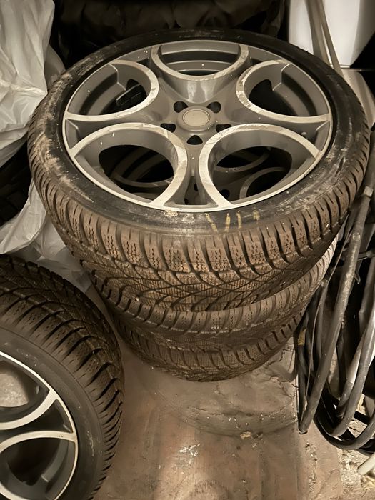 Продам зимние шины в комплекте с дисками