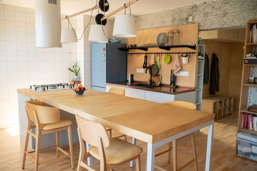 Дава се под наем Двустаен апартамент в София, Център - 70 кв.м за 997.05 € - Снимка #2