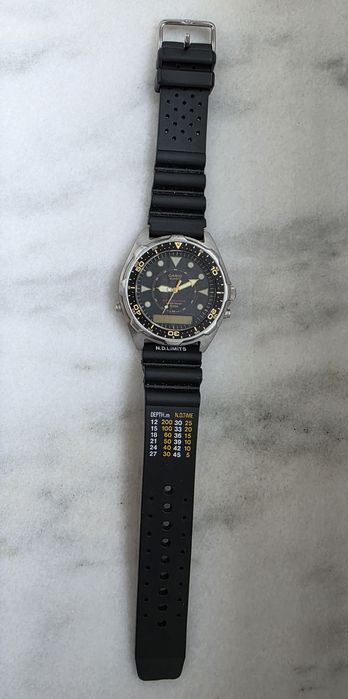 Casio AMW 320C - vintage Japan