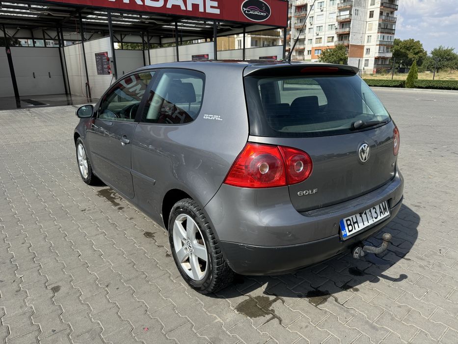 Голф 5 1.6 газ бензин 2006 г само на части