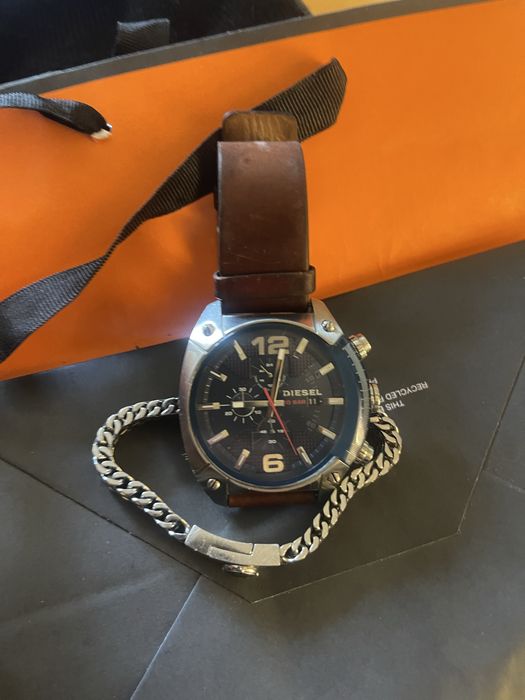 Ceas DIESEL cu bratra