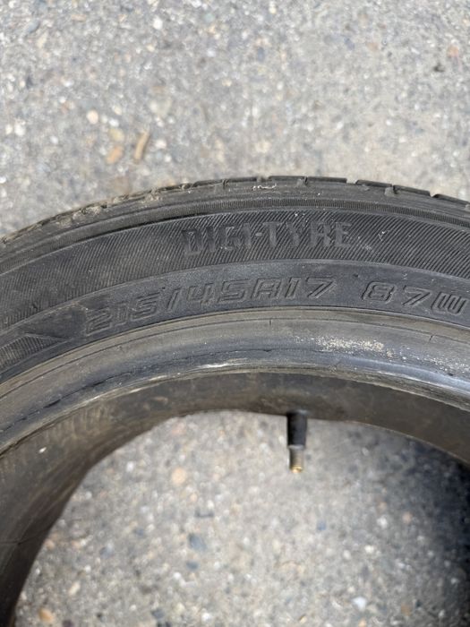 Продам летнюю шину на 17.