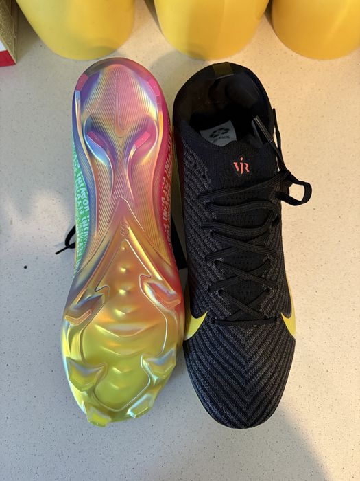 ghete fotbal superfly si mercurial