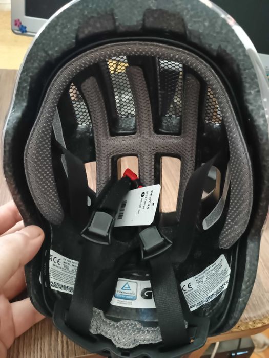 Детска каска за колело нова