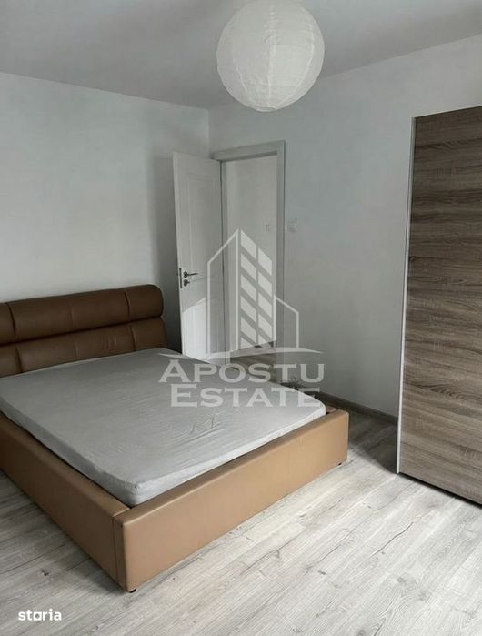 Apartament cu 3 camere de vanzare , etaj intermediar , Zona Dacia
