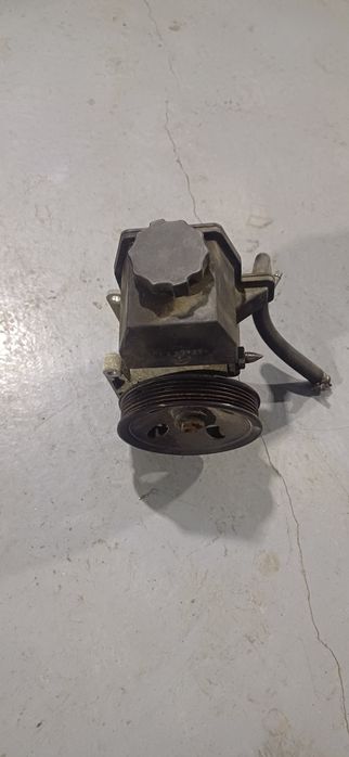 Mersedec zapchastla sotiladi