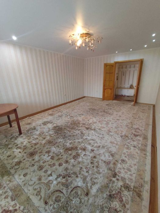 продам 3-х комнатную  квартиру