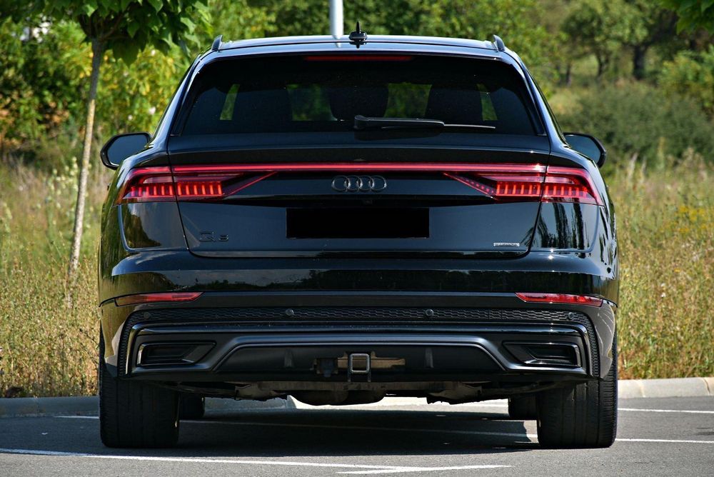 Audi Q8 55 S-Line 2021
