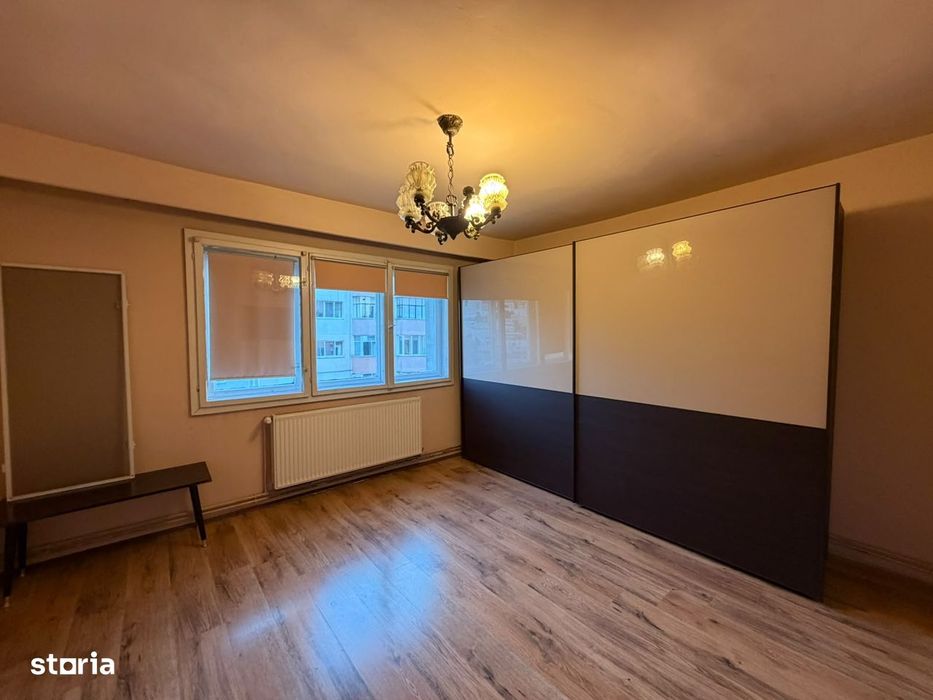 Vand apartament 4 camere Manastur