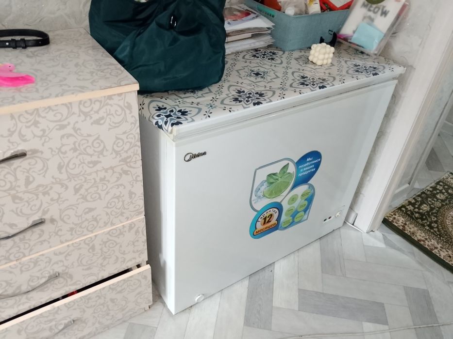 Продам Морозилник