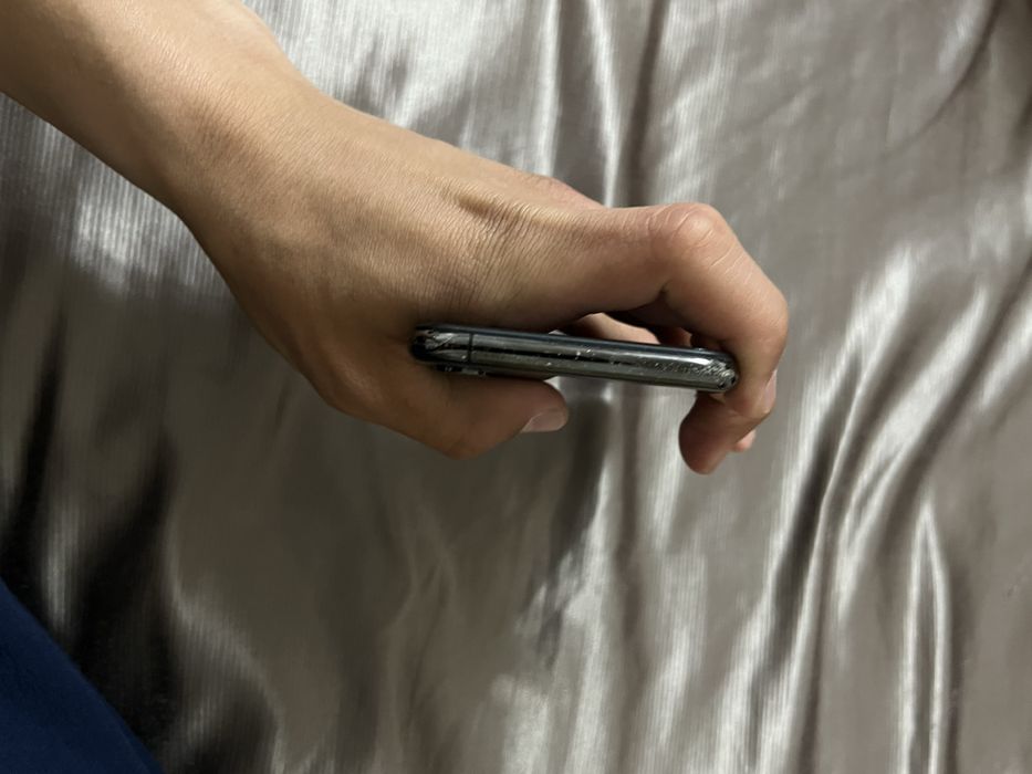 Продам Iphone xs 256gb