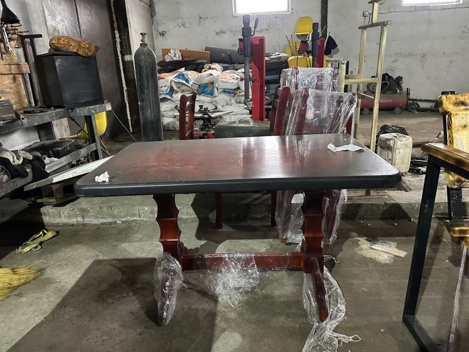 Продам стол и 6 стульев