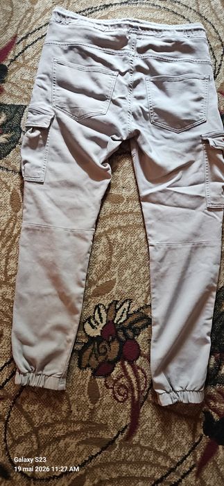 Pantaloni Barbatesti