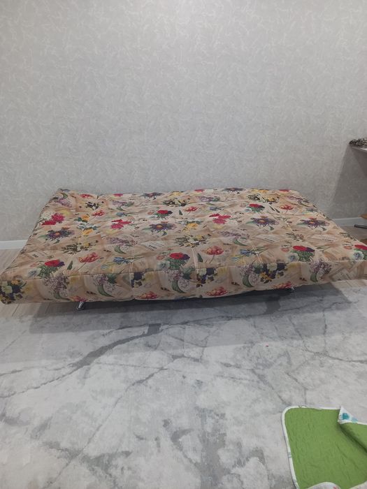 продам диван 2метра