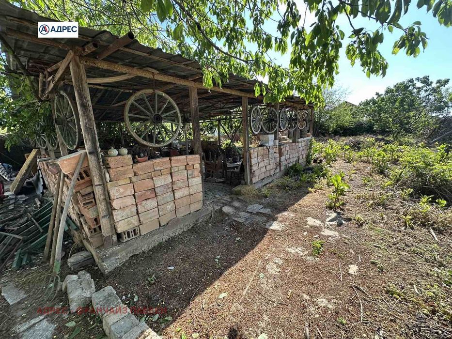 Къща в Плевен, област-с.Гривица площ 200 цена 159000