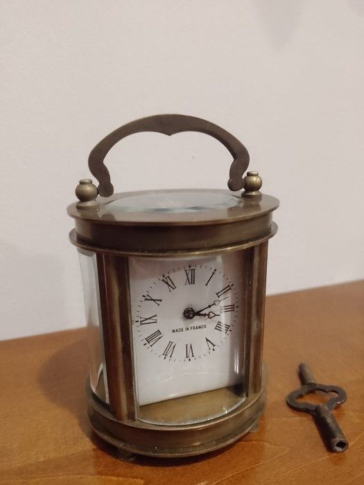 Ceas colecție de voiaj miniatural mecanic din bronz ,stare excepțional