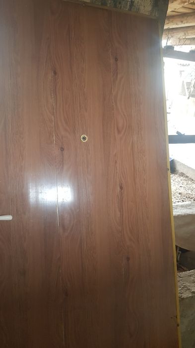 Темир эшик дом учун