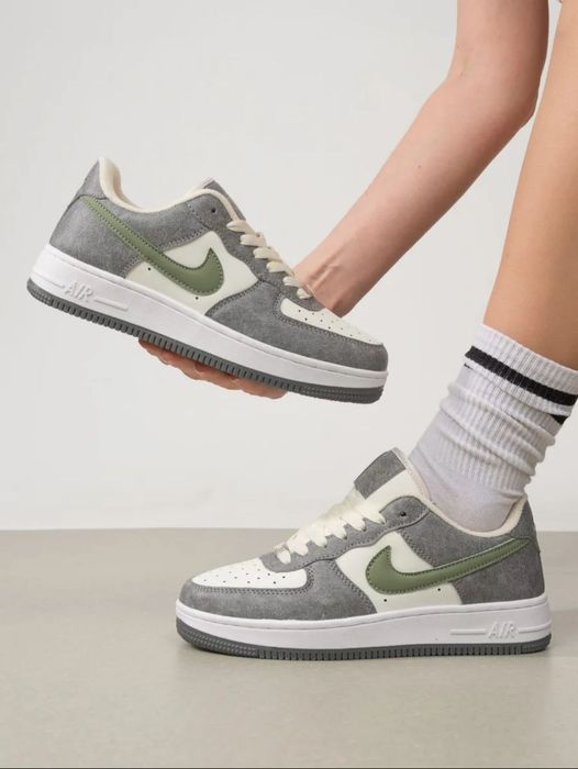 продам уни кросовки Найк