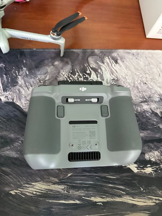 DJI Mini 4 Pro Fly More Combo