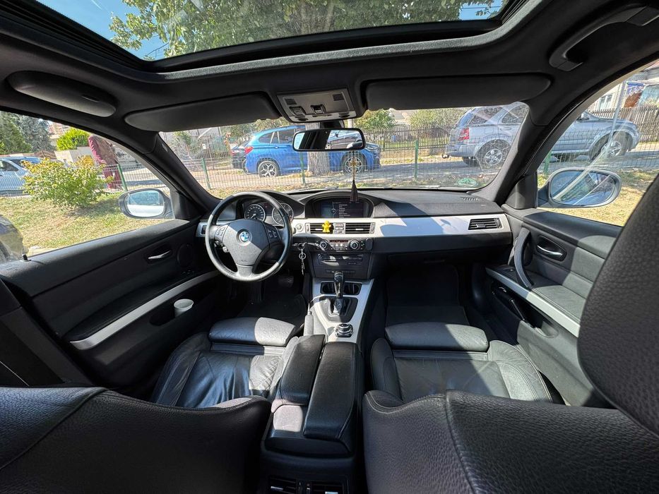 BMW Seria 3 2010 — imagine 2