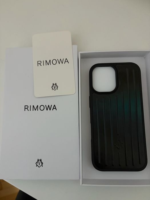 Rimowa кейс Iphone 17