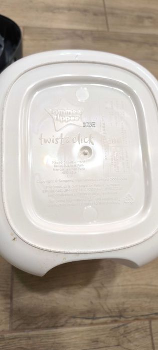 Хигиенен кош за пелени Tommee Tippee Twist & Click