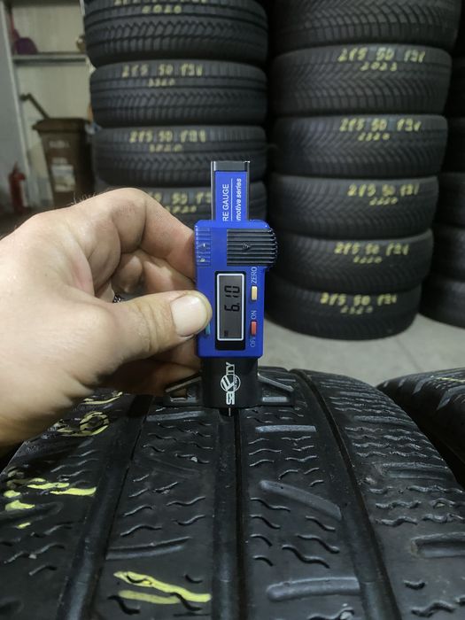 Anvelope iarna 215/65/16C Pirelli Carrier Winter 215 65 16C R16C