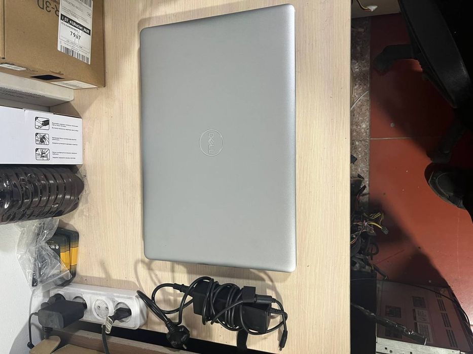 Ноутбук dell inspiron 17,3 d
