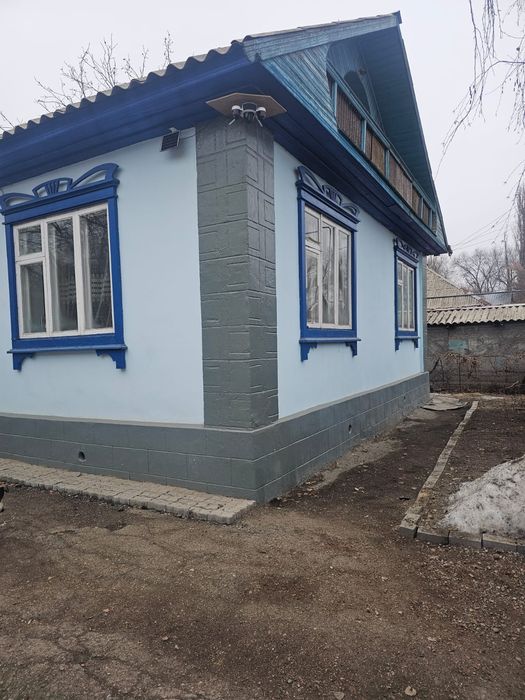 Продам дом, гараж, баню, времянку.