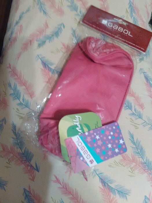 Несесери 2 бр.  За момче и момиче на Gabol празни с 3 ципа шир. 11 см.