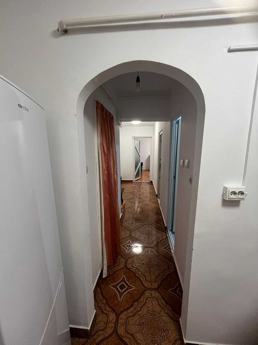 Ofer spre inchiriere apart Bals, Olt