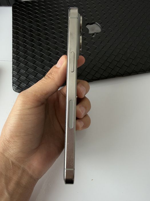 Iphone 15 pro max 512 gb esim