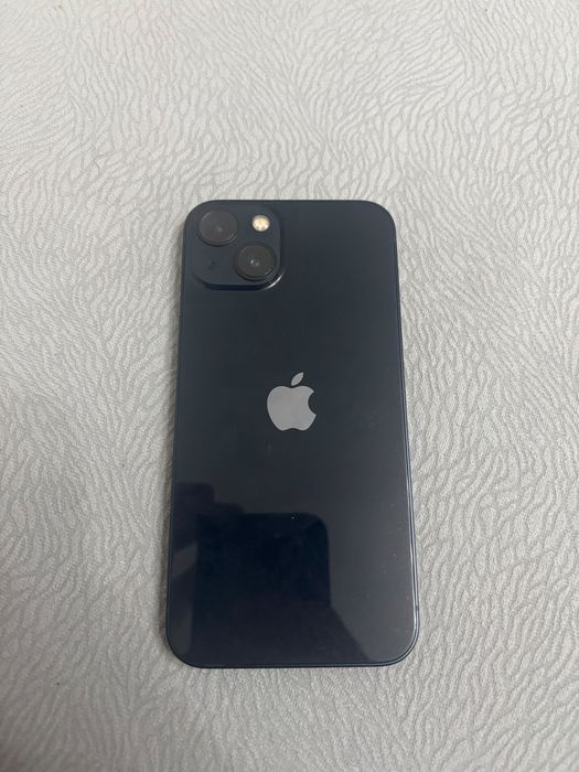 Apple IPhone 13 .