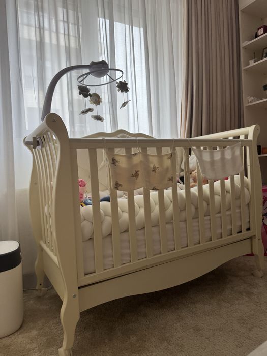 Set  luxury comoda si Patut Anne Bebe Ivory