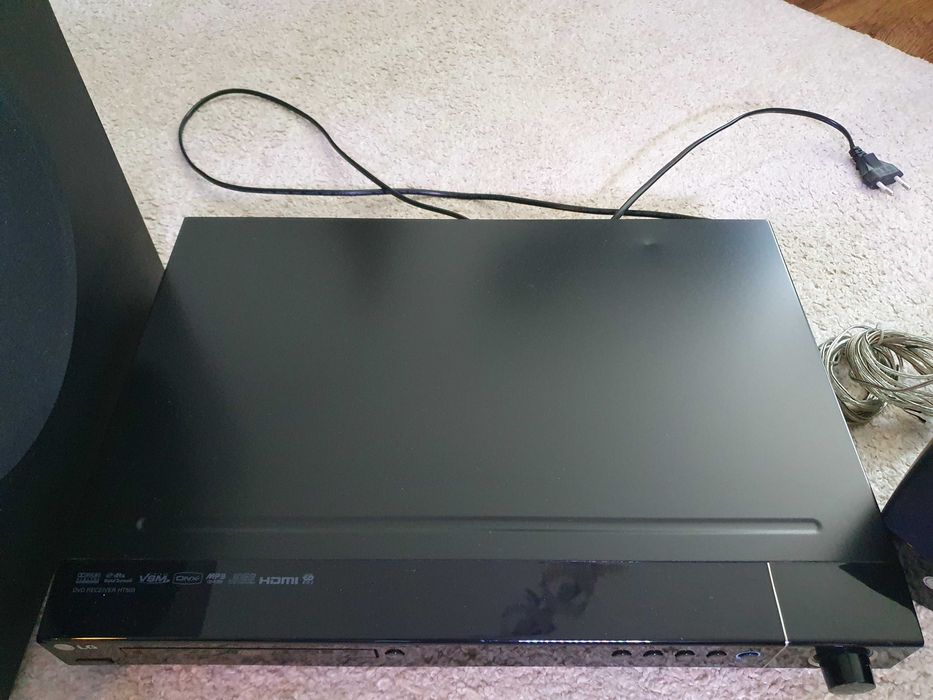 LG 5.1 DVD домашно кино HT503TH 500W max