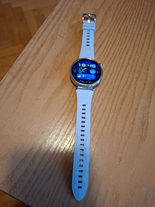 Смартчасовник Huawei gt 5