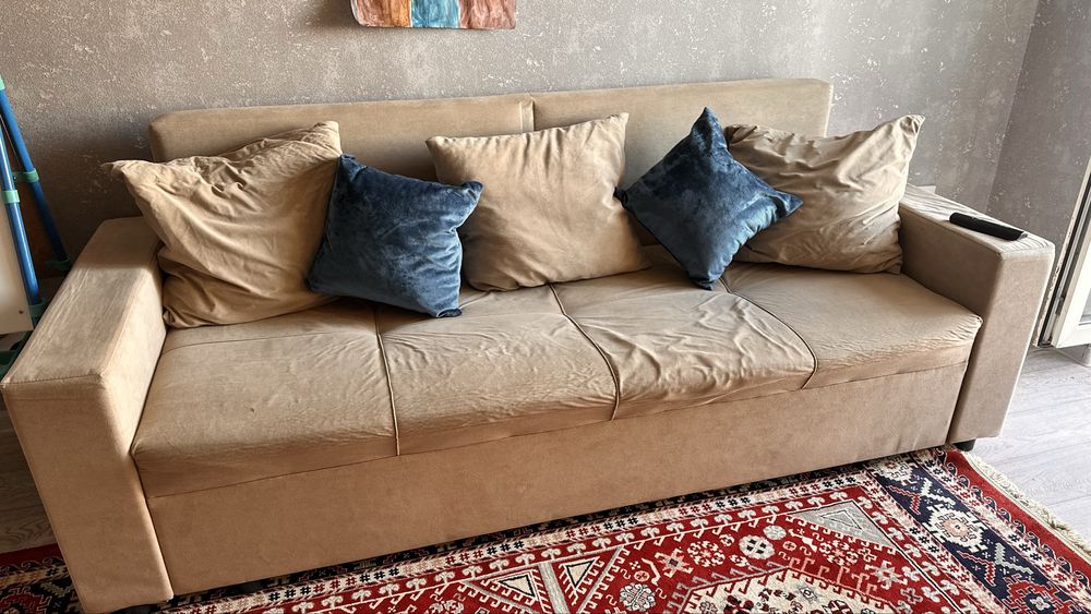 Продаю диван 210*80