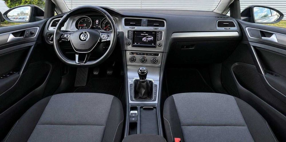 Vand Volkswagen Golf VII TDI automata inmatriculata RO impecabila posibilitate rate / leasing / creditare urgent diesel piele camera