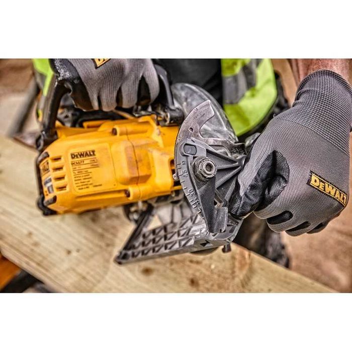 Циркуляр акумулаторен ръчен DEWALT DCS577N FLEXVOLT, 54V