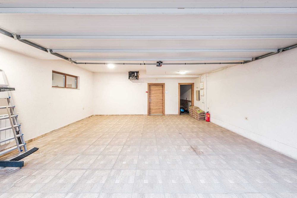 Продава се Къща в Нови Искър - 379 кв.м за 1110 €/кв.м - Снимка #10