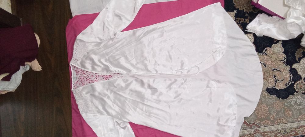 Ayollar belyosi shoyi matoli