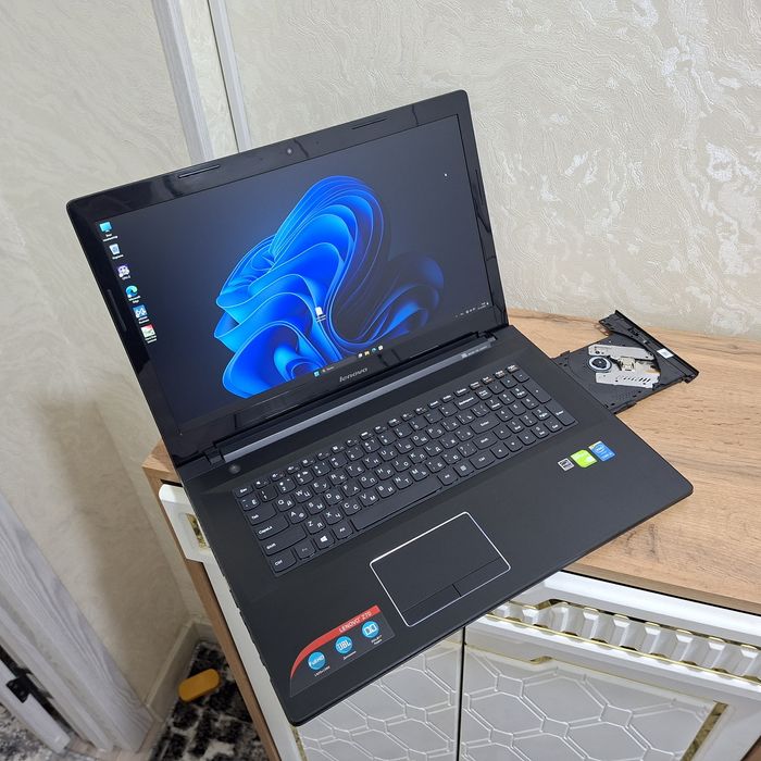 Core i5-5200U/ SSD 120 gb/ ОЗУ 8 gb/ Ideal holatda