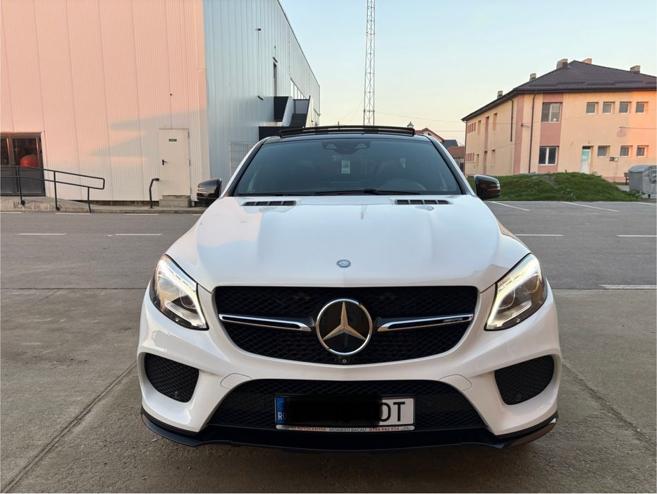 Mercedes GLE 350d 4Matic Pak AMG Panoramic Jante 21”
