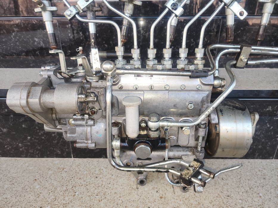 Топливо насос апарат исузу 10 т лик. ISUZU 10 t