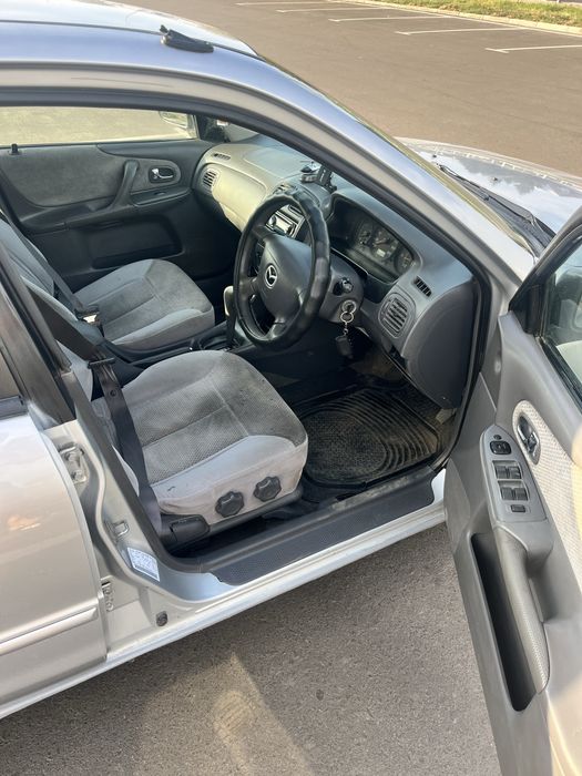 Продам Mazda Familia