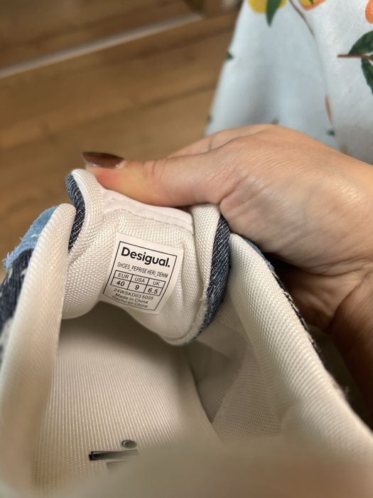 Чисто нови Desigual