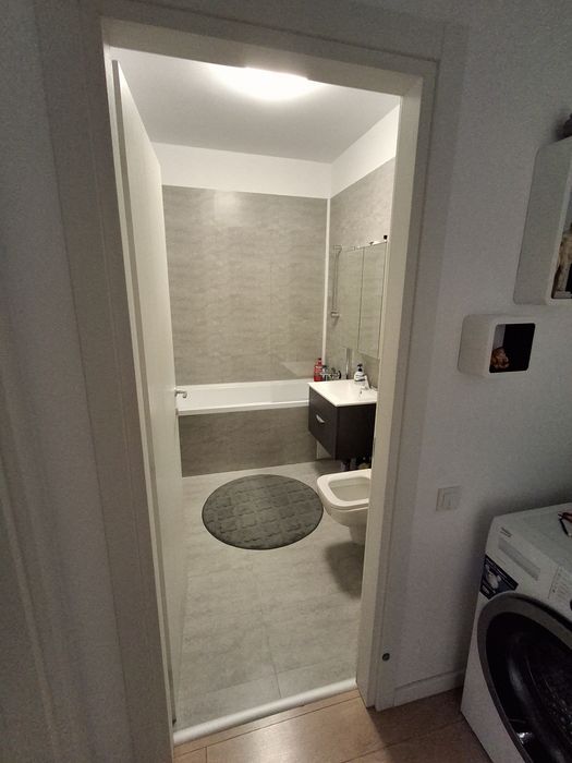Apartament cu 2 camere de vanzare Pipera ( rond OMV )