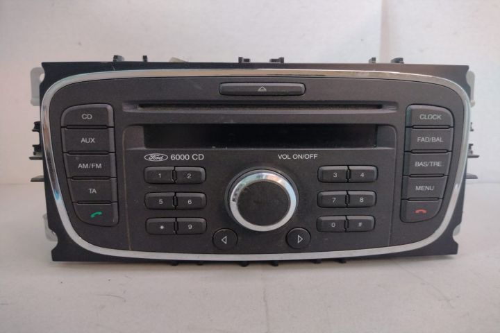 Radio CD  Stereo Head Unit E1110R023539 / 7M5T18C815BC Ford Focus pri