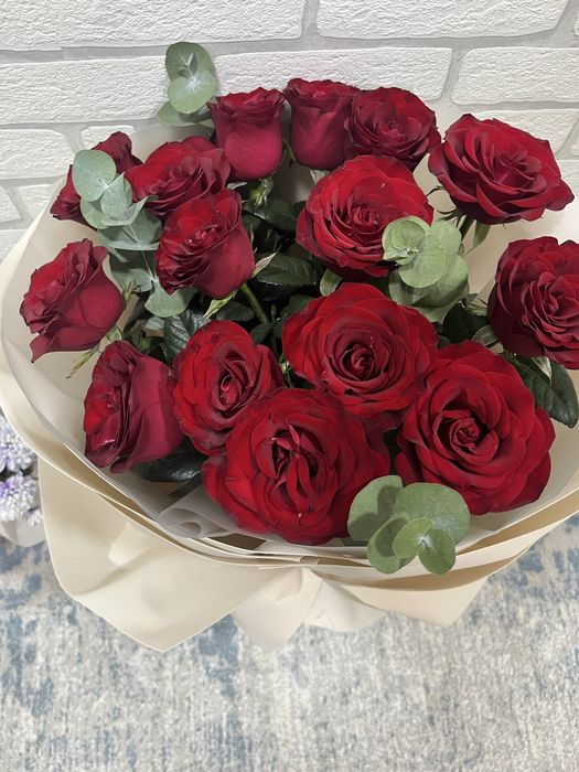 Розы 15 штук продам