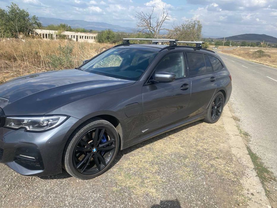 BMW 330 e xDrive Plug-in Hibrid M-SPORT LASER